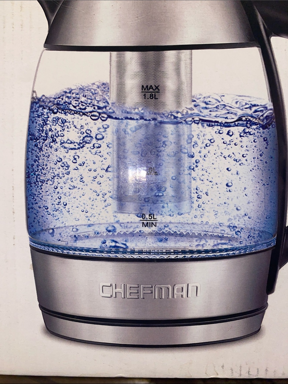 New Chefman Electric Kettle - Clear Glass with Silver Accents - Picture 4 of 16
